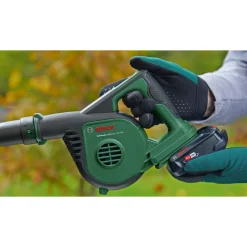 Clearance Bosch UNIVERSAL UNIVERSALLEAFBLOWER LØVBLÆSER 18,0 V UDEN BATTERI OG LADER